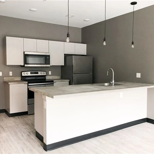 Diamond Place — view 2
