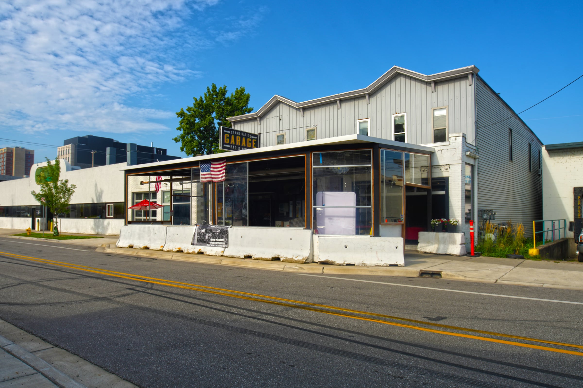 Garage Bar Apartments — view 6